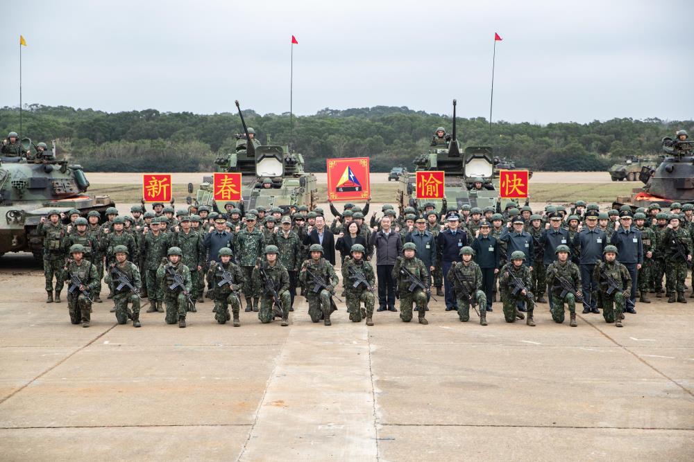 蔡總統視導陸軍542旅戰備部隊演練。（軍聞社記者周力行攝）
