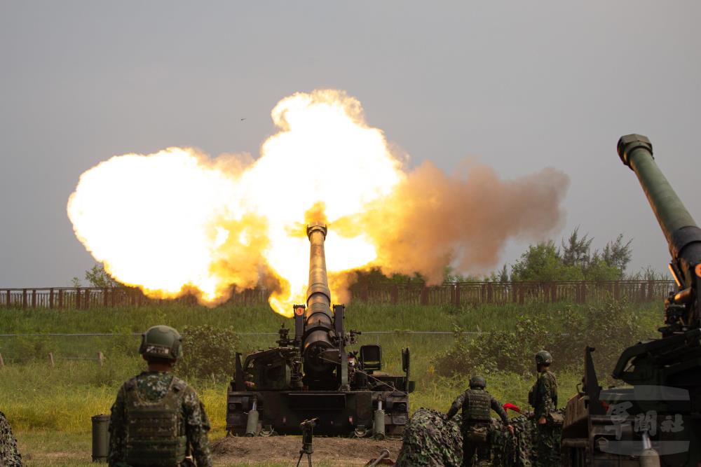 M110A2自走砲射擊。（軍聞社記者卓以立攝）