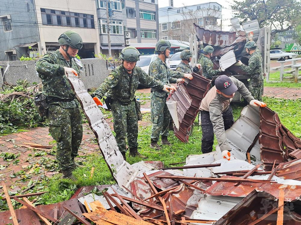 憲指部協助北市災後復原