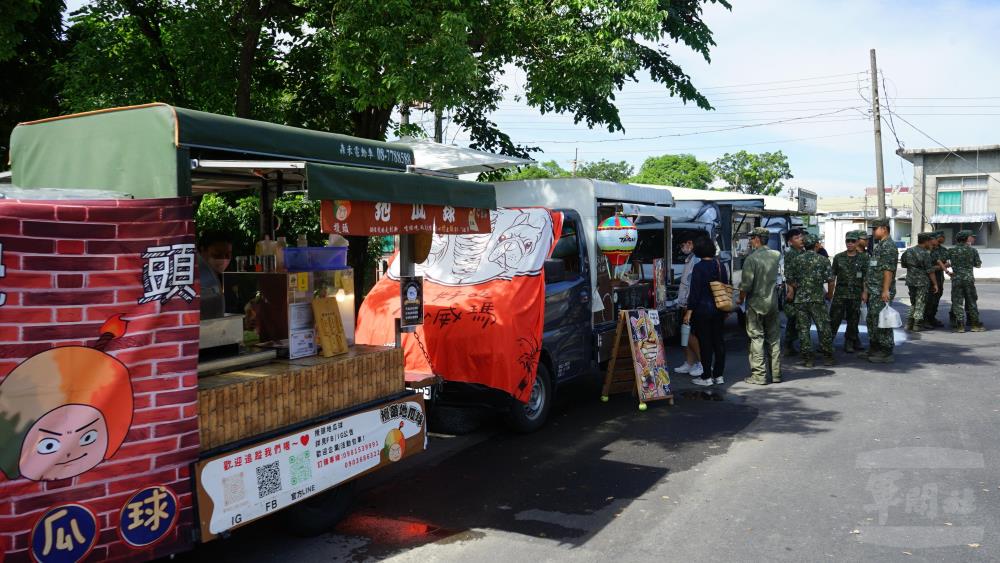 陸軍第四支援指揮部高雄聯保廠舉辦家屬懇親會。（四支部提供）