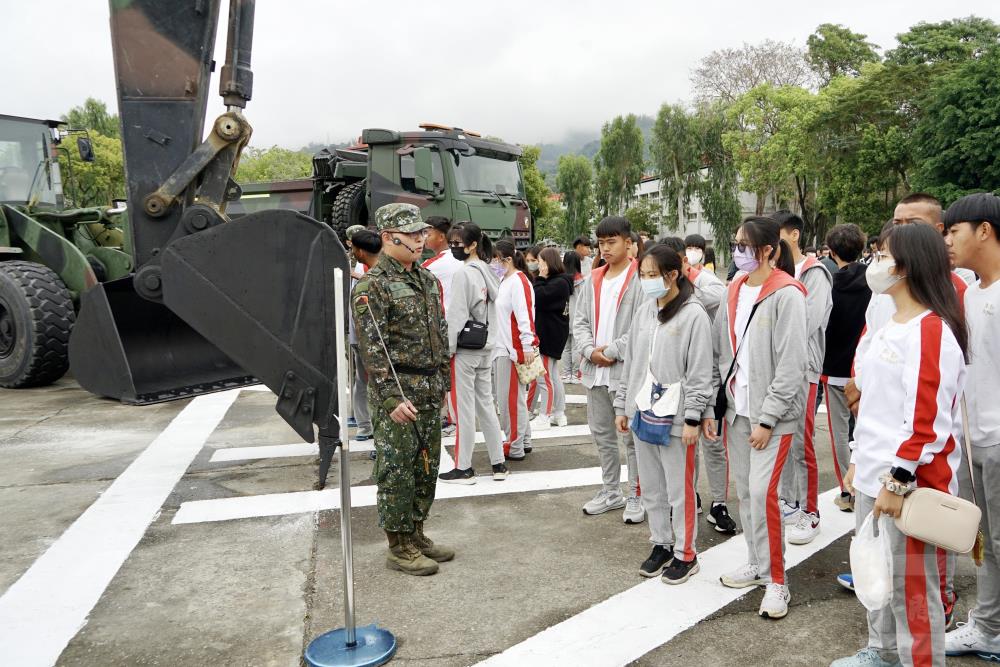 陸軍52工兵群辦理營區參訪　深化全民國防教育