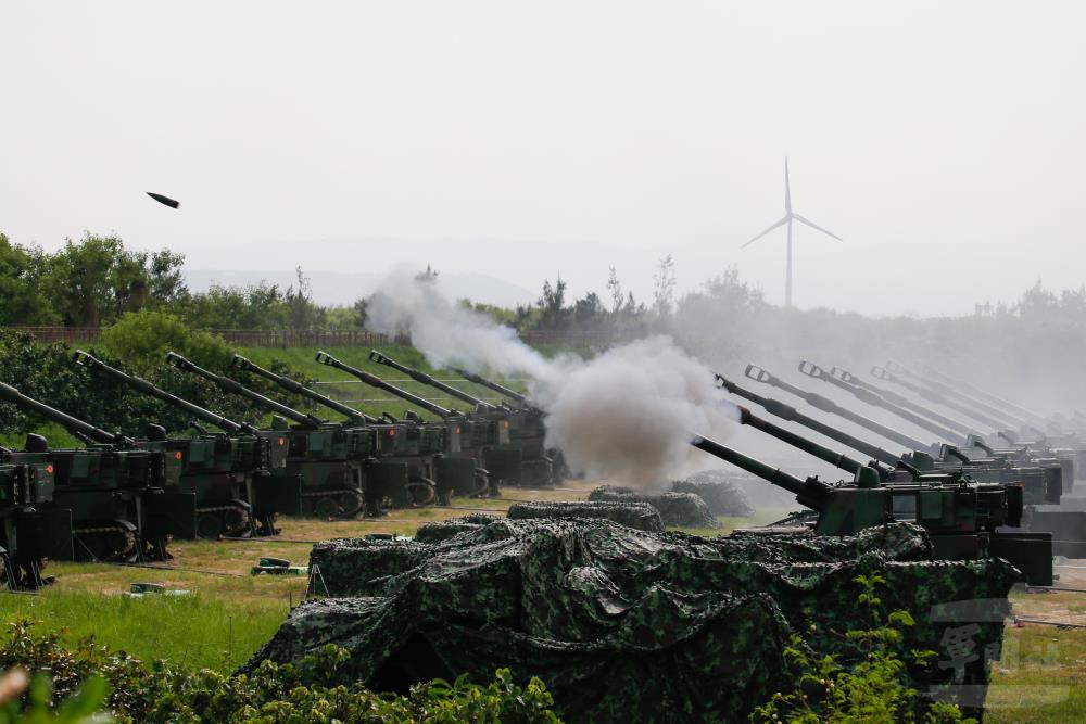 M109A2自走砲射擊。（軍聞社記者卓以立攝）