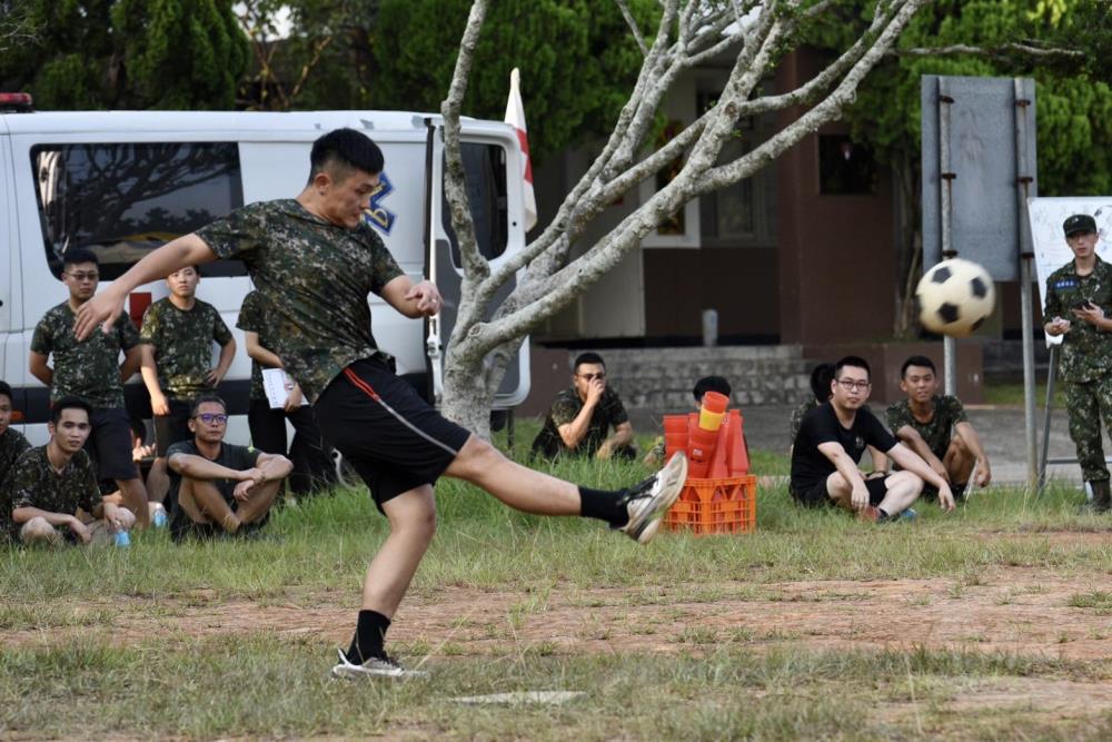 陸軍步兵第206旅日前舉辦「威武足壘球賽」。（206旅提供）