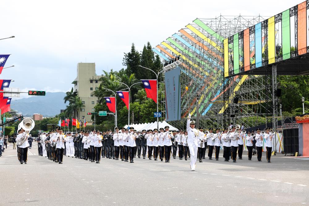 國防部示範樂隊參與第16任總統副總統就職慶祝大會預演。（軍聞社記者周昇煒攝）