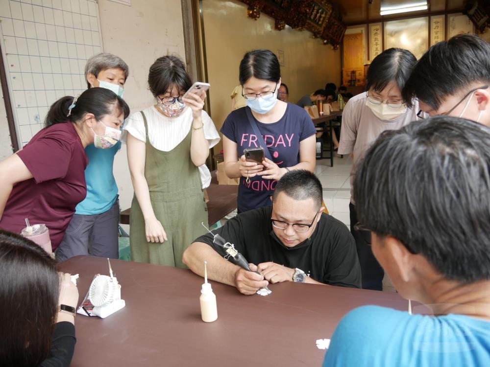 柯煜杰接受臺南市中西區公所邀請，開設教學課程。（柯煜杰提供）