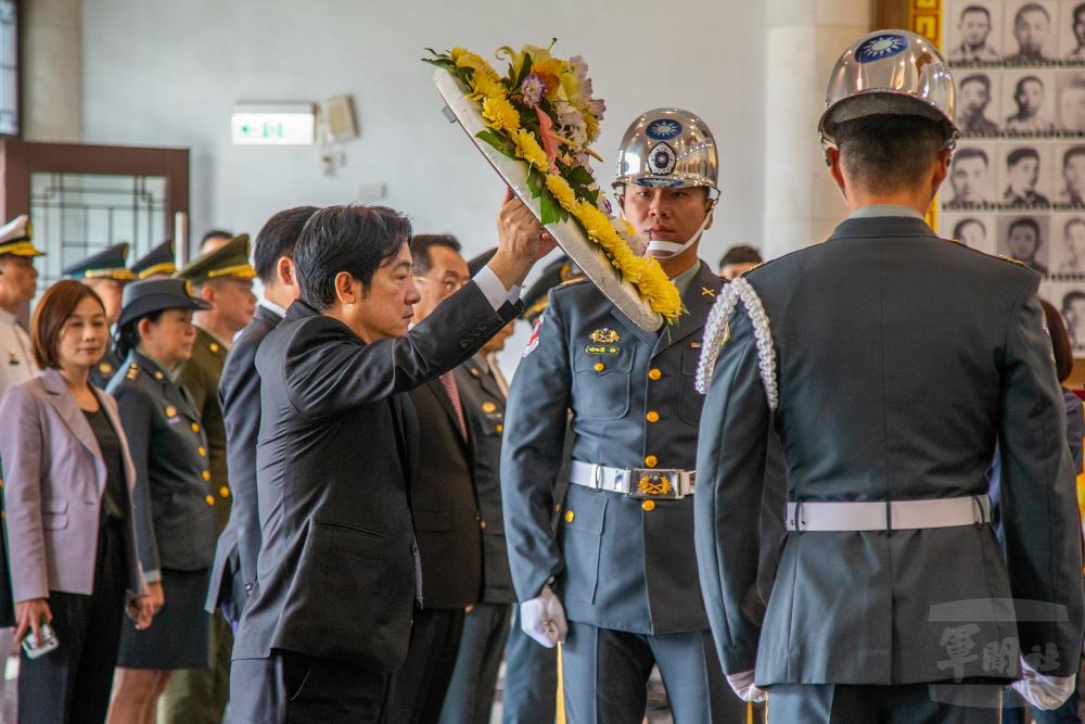 總統賴清德主持古寧頭戰役75週年追思祭悼典禮。（軍聞社記者莊家宏攝）