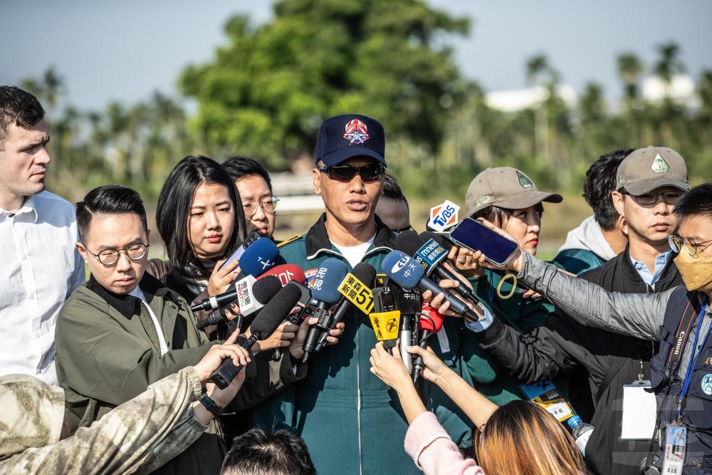 神龍小組潘益龍士官長表示，所有訓練都是循序漸進，完成所有考核，才能成為神龍小組的一員。（軍聞社記者王茗生攝）