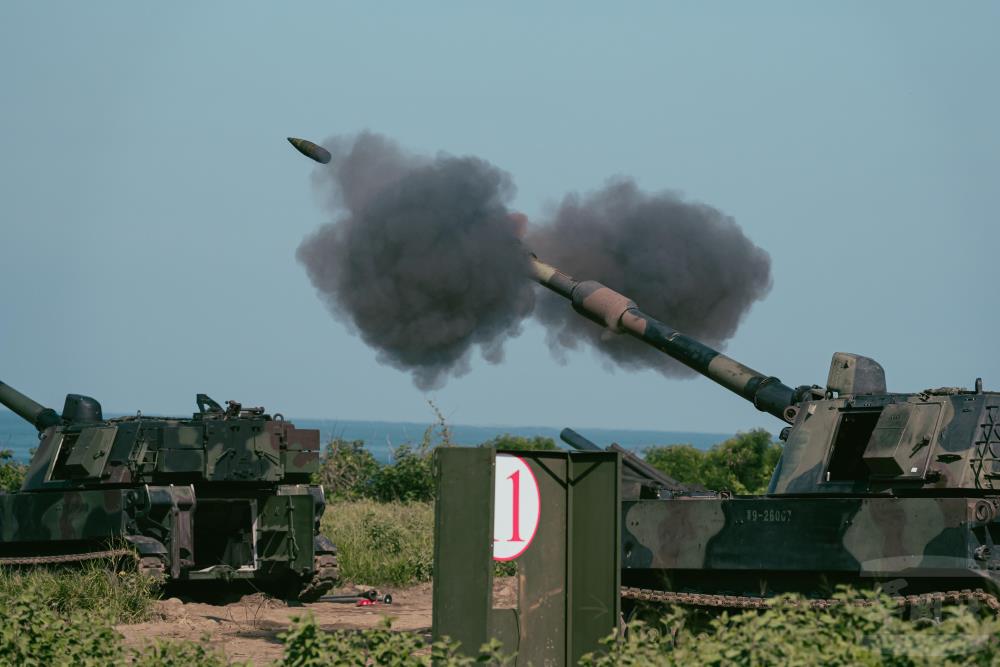 M109A2自走砲射擊。（軍聞社記者呂尚俞攝）