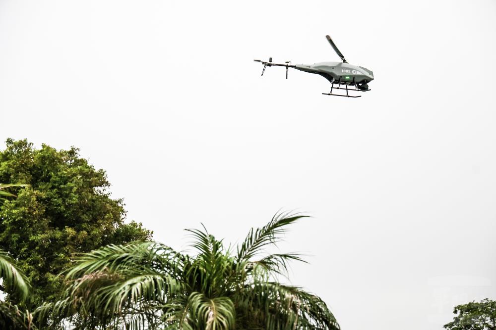 「戰術型近程無人機」進行空中偵察。（軍聞社記者周昇煒攝）