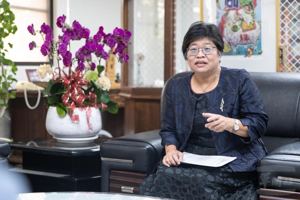 臺南大學校長陳惠萍接受本社專訪。（軍聞社記者周力行攝）